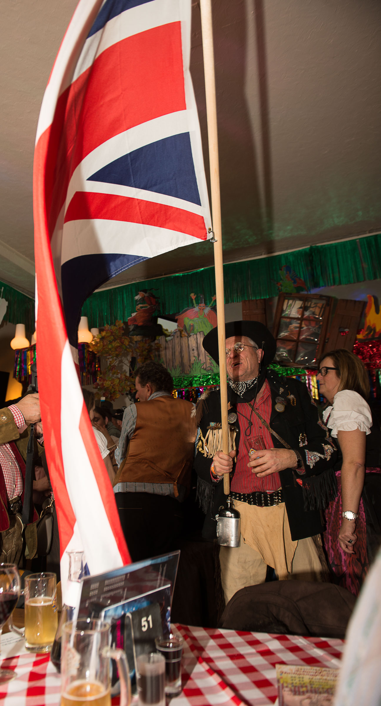 www.fasnacht-lozaern.ch-Chottlebotzer-stkeller-8161