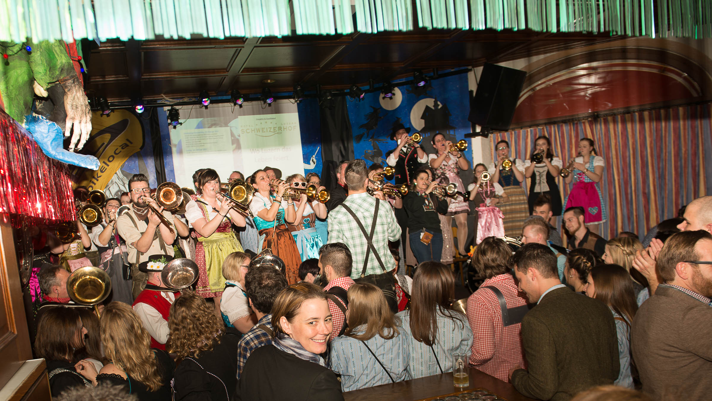 www.fasnacht-lozaern.ch-Chottlebotzer-stkeller-8187